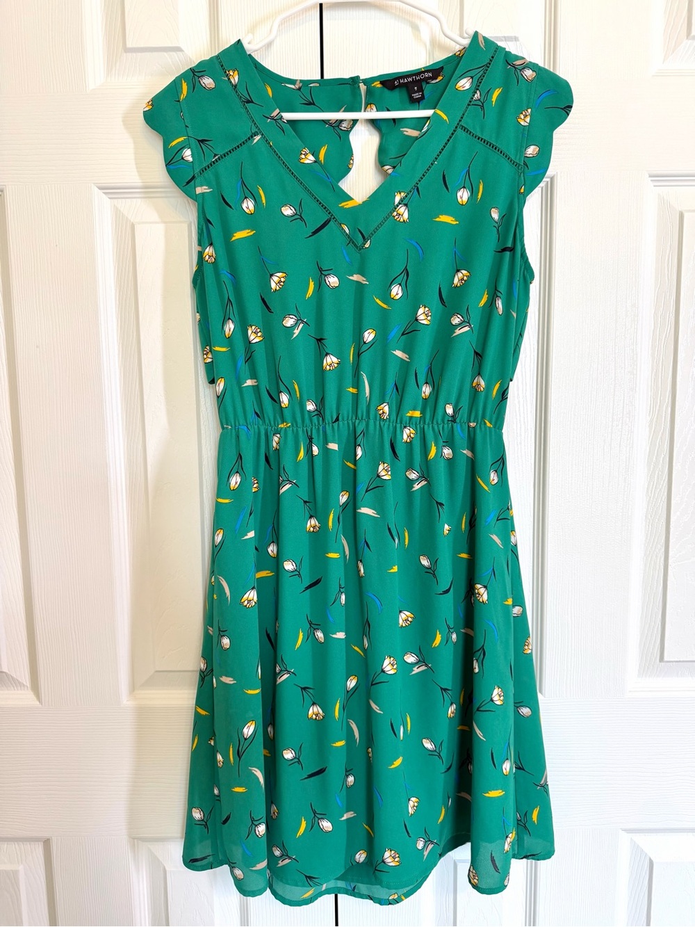 41 Hawthorn Stitch Fix Green Floral Dress Size M Flutter Sleeve Elastic Waist